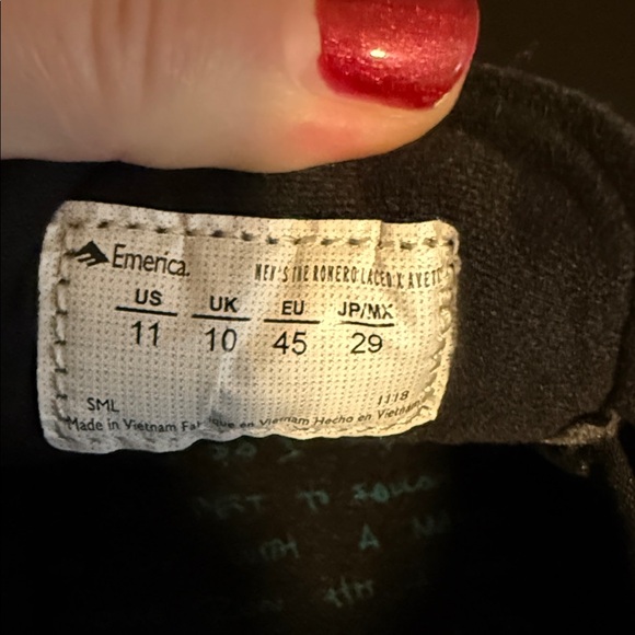 Emerica ROMERO LACED X AVETT Sneakers - Picture 6 of 8